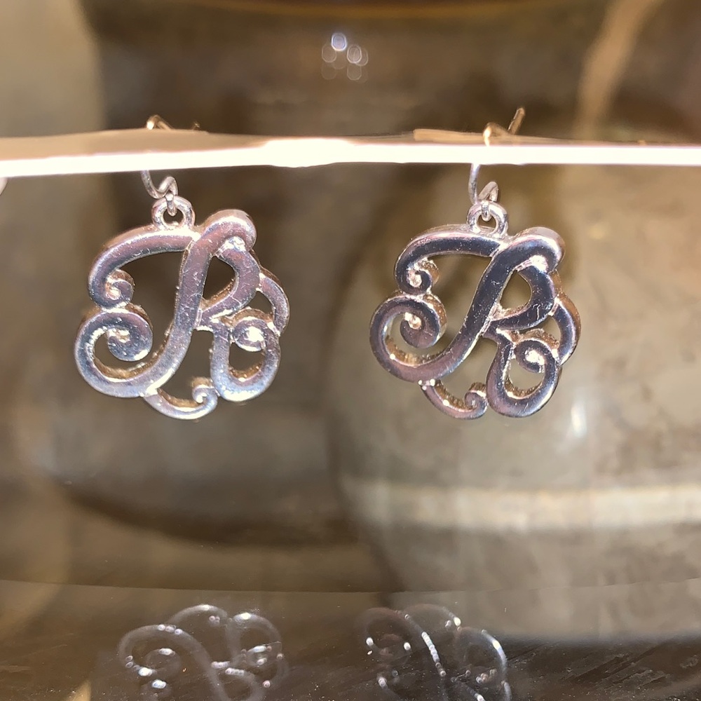 Silver Monogram Initial “R” Earrings - image 4